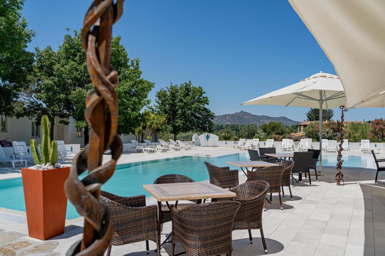 Hotel Le Mimose San Teodoro  Esterno foto