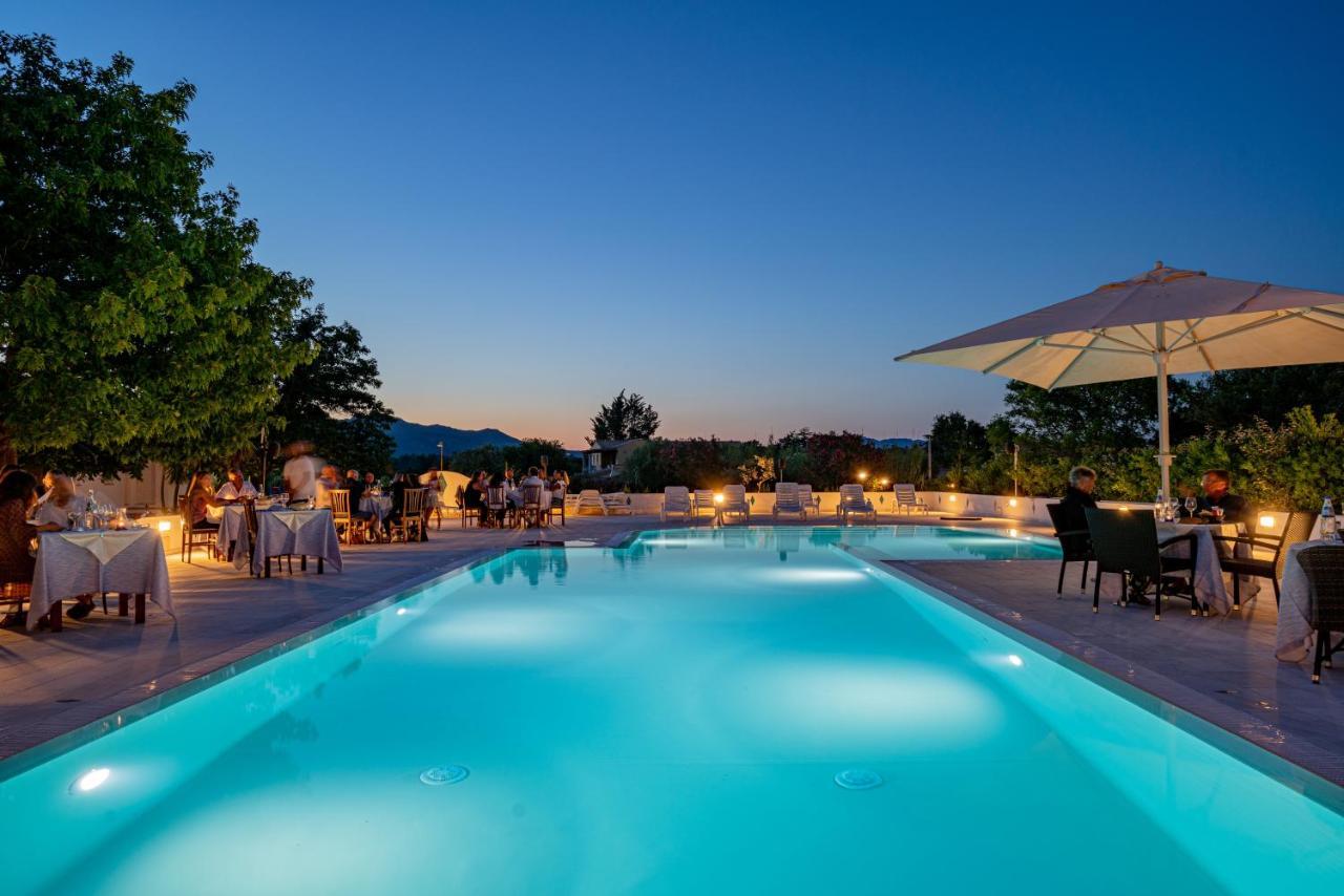 Hotel Le Mimose San Teodoro  Esterno foto
