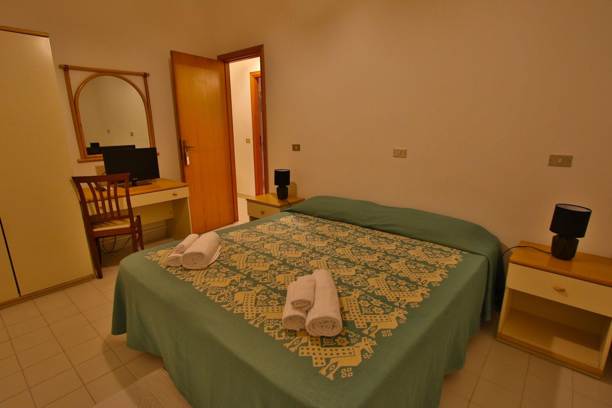 Hotel Le Mimose San Teodoro  Esterno foto