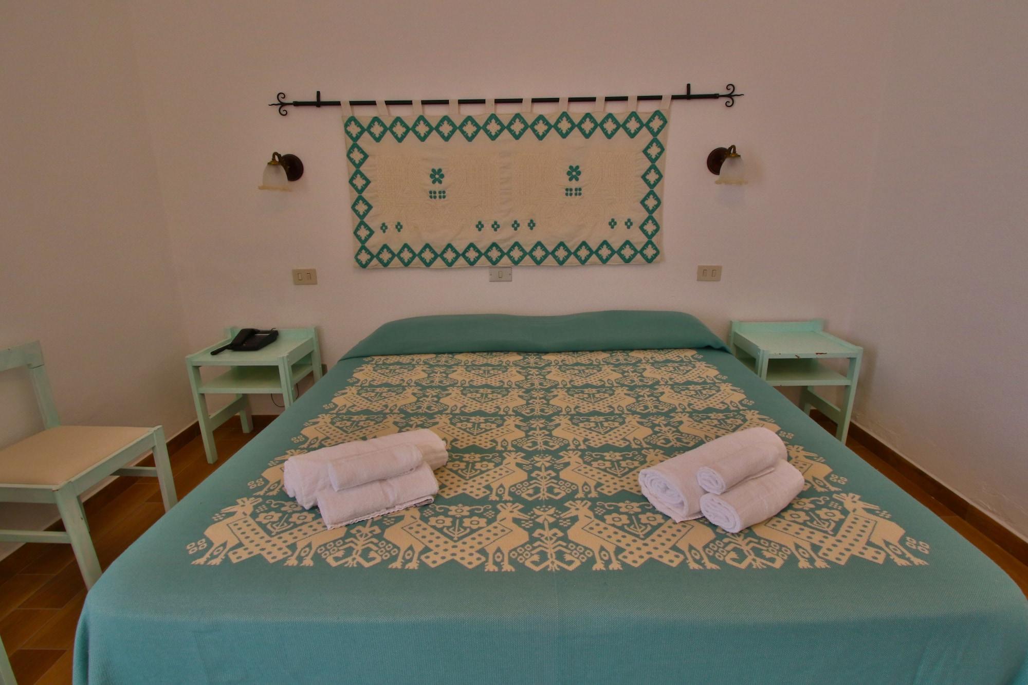 Hotel Le Mimose San Teodoro  Esterno foto