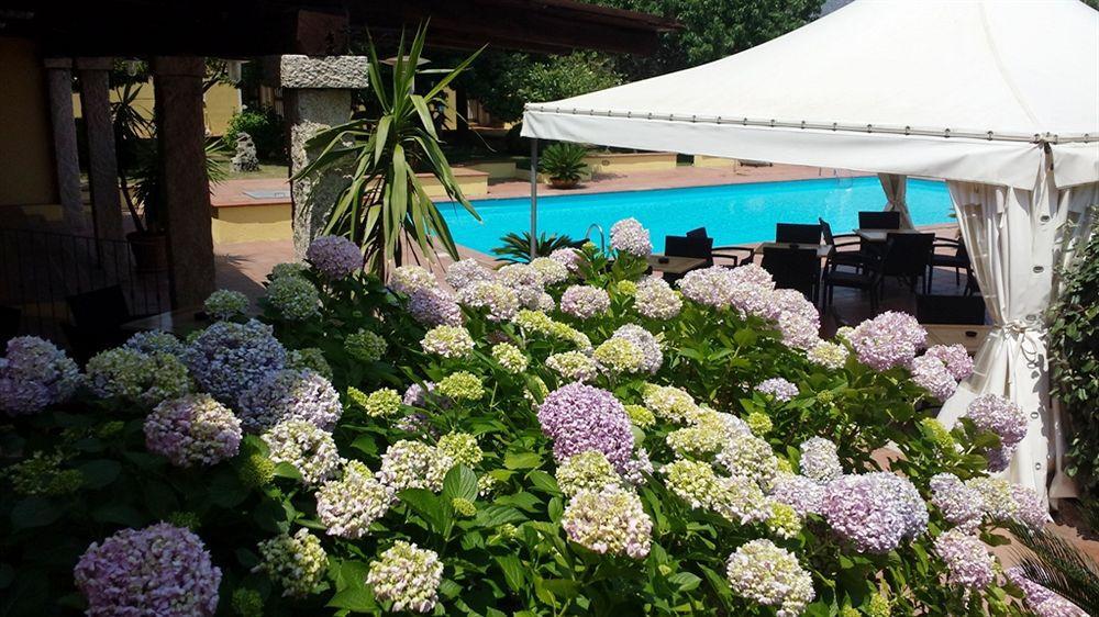 Hotel Le Mimose San Teodoro  Esterno foto