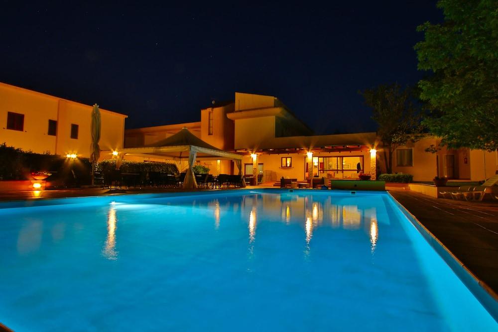 Hotel Le Mimose San Teodoro  Esterno foto